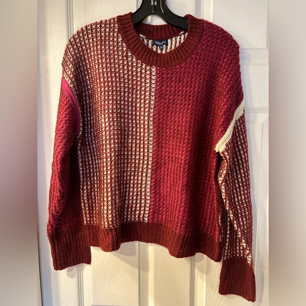 Splendid sweater- perfect for Spring. Multicolored- burgundy, magenta & cream.